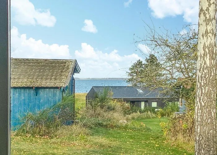 2 Bedroom Amazing In Casa vacanze